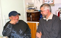 Le vieux castor et son éco-héritier Le vieux castor et son éco-héritier