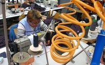 Les anciennes de New Man, leur chemise citoyenne et leur emploi à recoudre chaque jour Les anciennes de New Man, leur chemise citoyenne et leur emploi à recoudre chaque jour