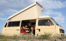 Les reporters globe-trotteurs d' "Ici Bazar" :  Et si on réinventait le travail ? Les reporters globe-trotteurs d' "Ici Bazar" :  Et si on réinventait le travail ?