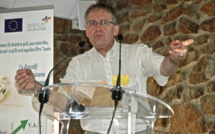 Pierrot Amoureux adore traquer les compétences de tous Pierrot Amoureux adore traquer les compétences de tous