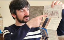 "L'artiste du patrimoine humain" réveille nos mémoires, objets en main