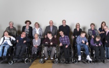 En Suède, Magnus et ses amis polyhandicapés dirigent leur association En Suède, Magnus et ses amis polyhandicapés dirigent leur association