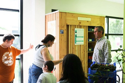 Inauguration du Frigotroc au centre social de Villejean en 2017 (photo Bug). Inauguration du Frigotroc au centre social de Villejean en 2017 (photo Bug).