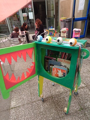 Les Monstrolivres pour donner le goût de la lecture (photo Bug). Les Monstrolivres pour donner le goût de la lecture (photo Bug).