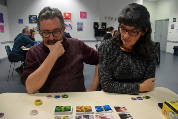 Une soirée pour jouer comme entre ami(e)s Une soirée pour jouer comme entre ami(e)s