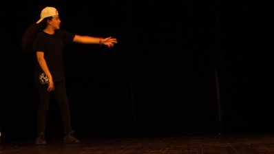 Le théâtre met les jeunes en valeur. (Photo Simon Coss) Le théâtre met les jeunes en valeur. (Photo Simon Coss)