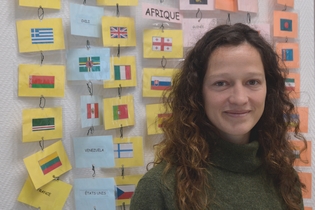 Coline Gayou , directrice, médiatrice sociale : « Elles ont envie d'apprendre et sont très motivées" Coline Gayou , directrice, médiatrice sociale : « Elles ont envie d'apprendre et sont très motivées"