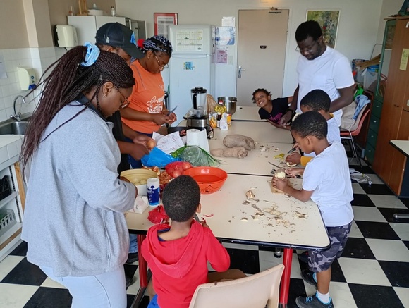 Chaque mois, un atelier cuisine autour d'un produit : bientôt l'igname. Chaque mois, un atelier cuisine autour d'un produit : bientôt l'igname.