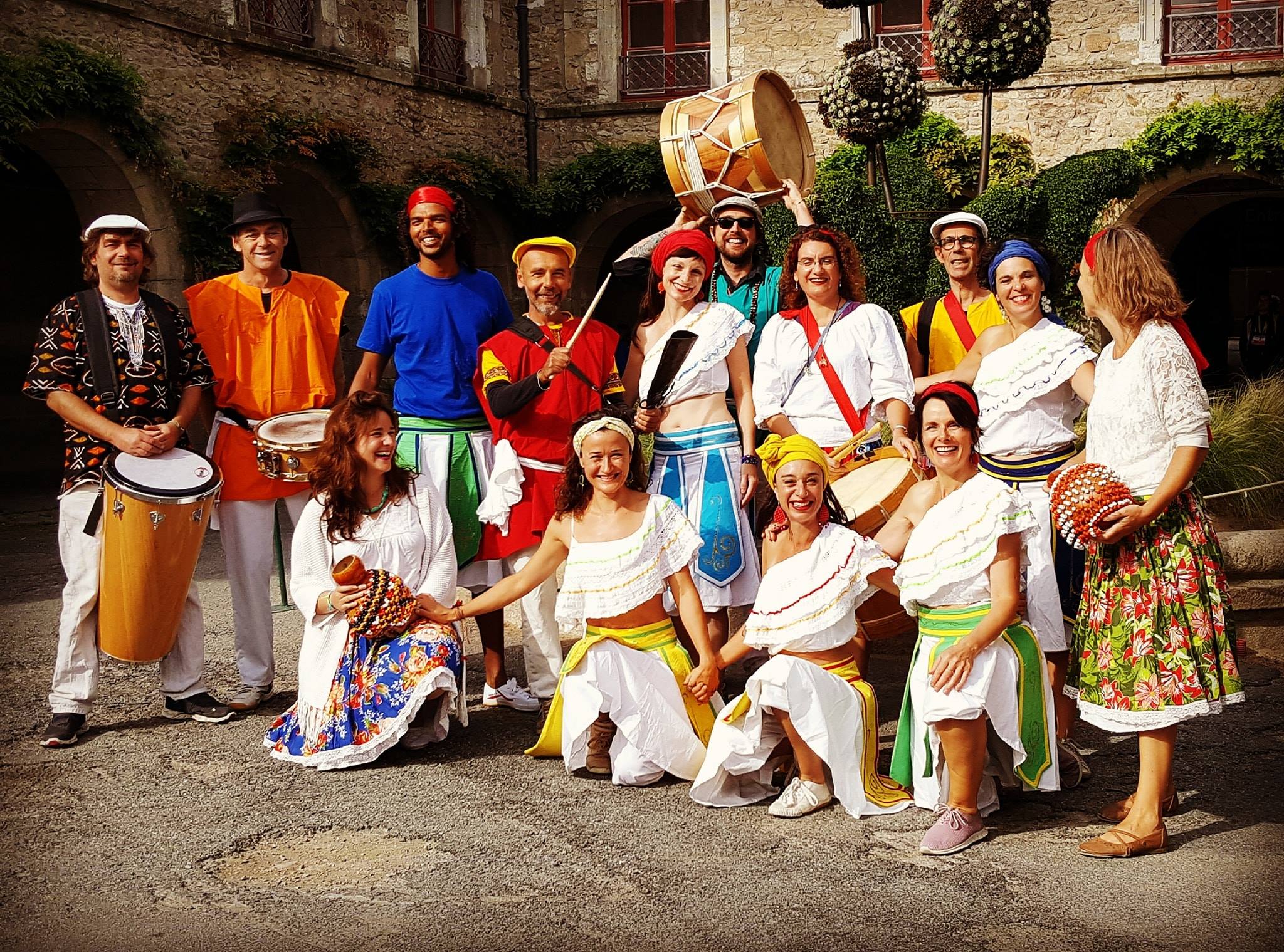 Les tambours du Maracatu en déambulation, mercredi 17 novembre à 12h45, à Rennes 2, et en concert samedi 20 novembre, à la Maison de Quartier.