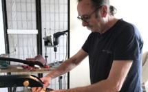 Philippe a la passion du bois