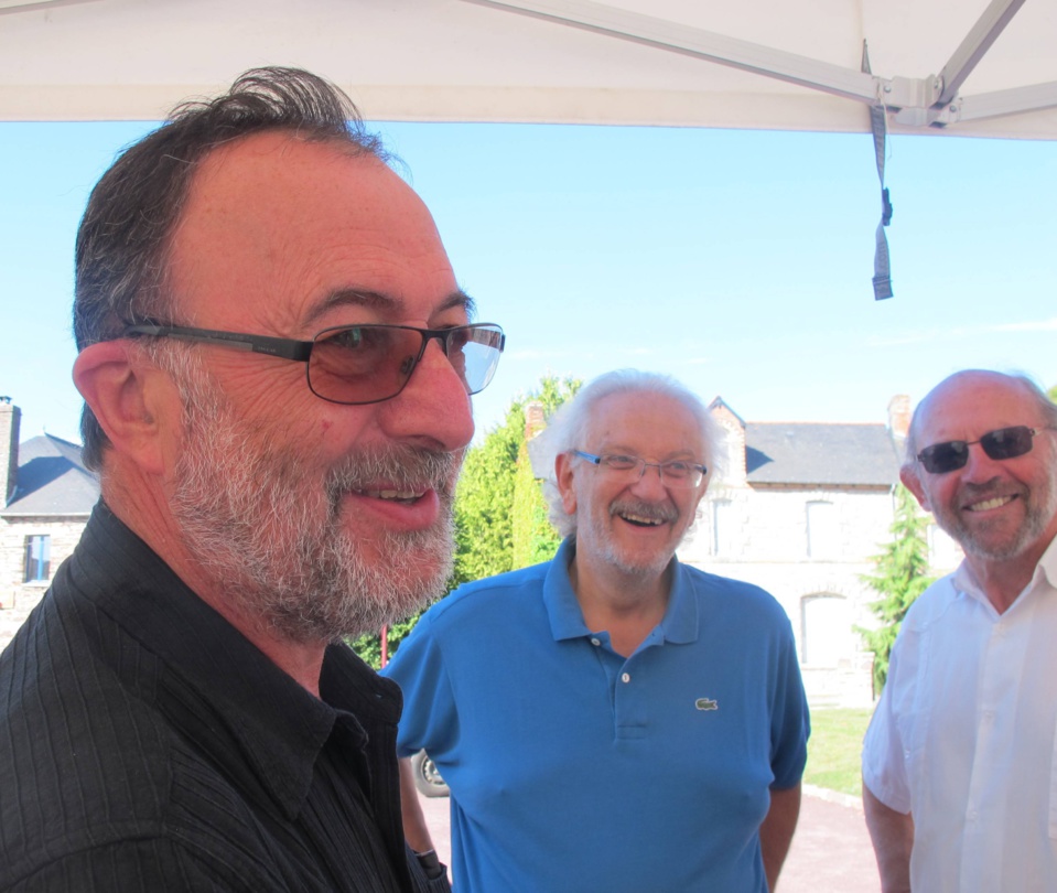 Alain et Michel, avec le maire, Maurice Renault Alain et Michel, avec le maire, Maurice Renault